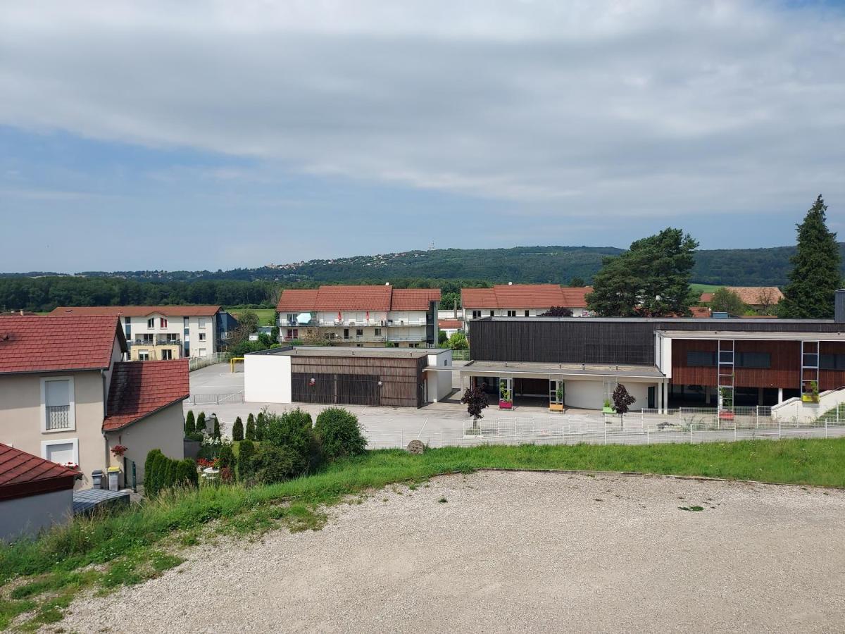 Hotel Le Comtois Saone Buitenkant foto