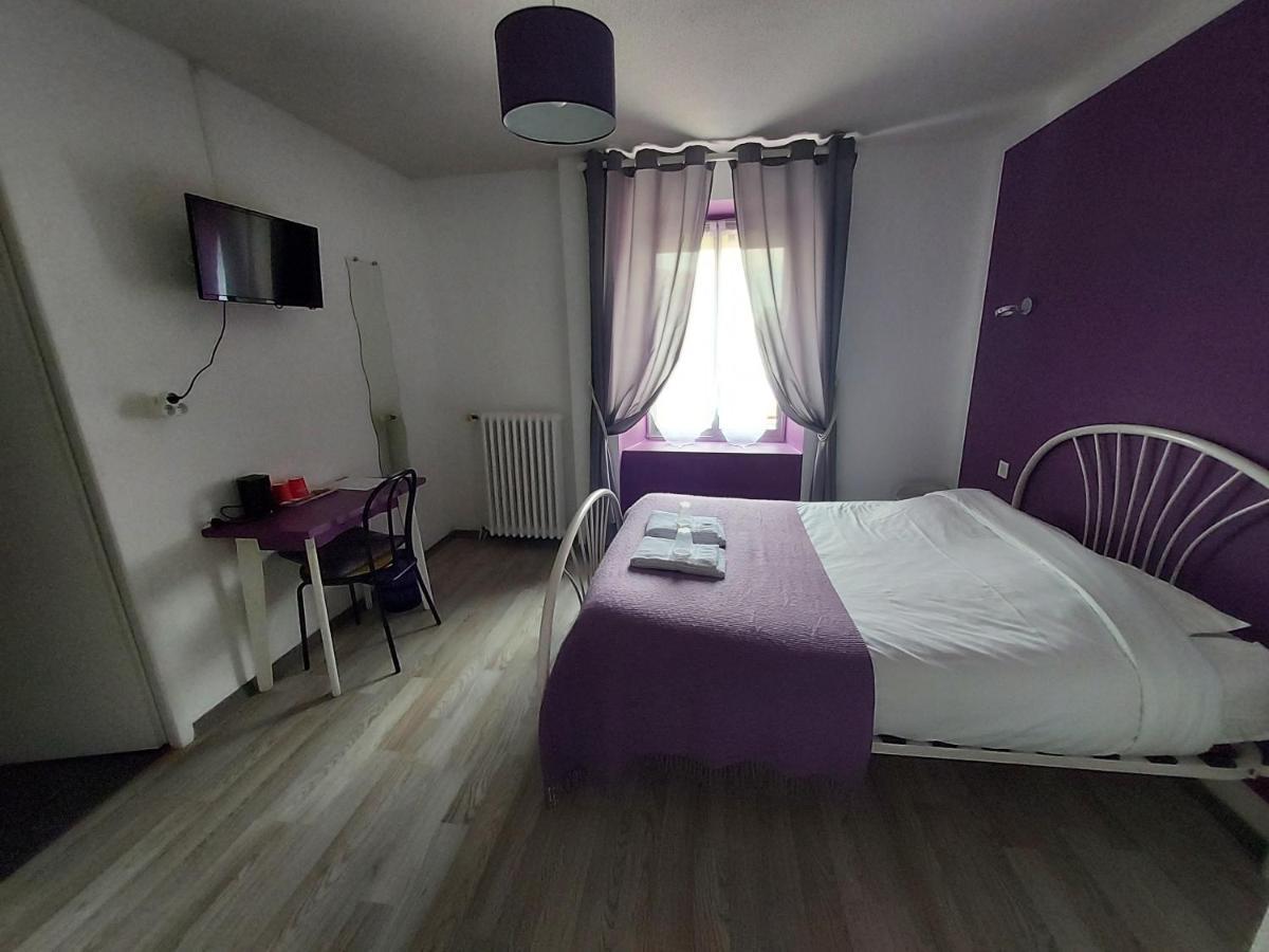 Hotel Le Comtois Saone Buitenkant foto