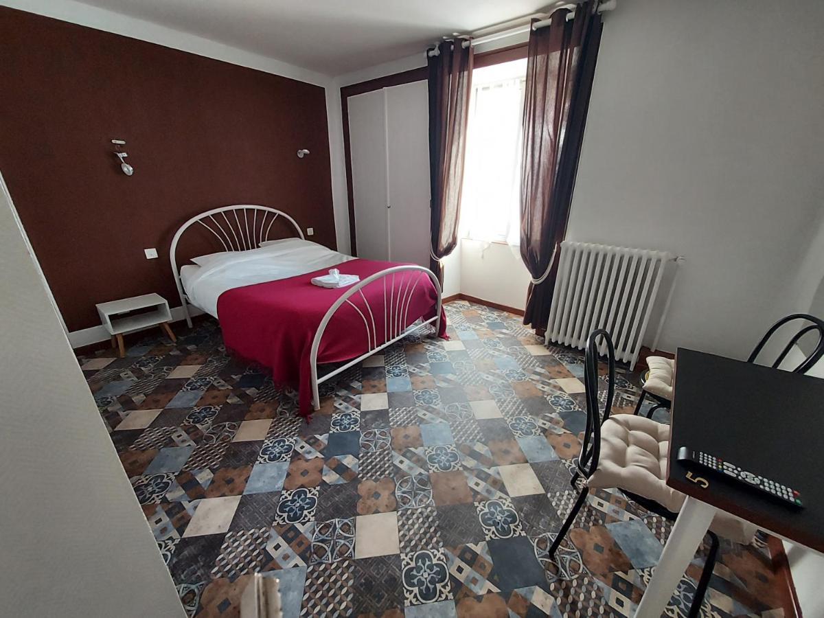 Hotel Le Comtois Saone Buitenkant foto