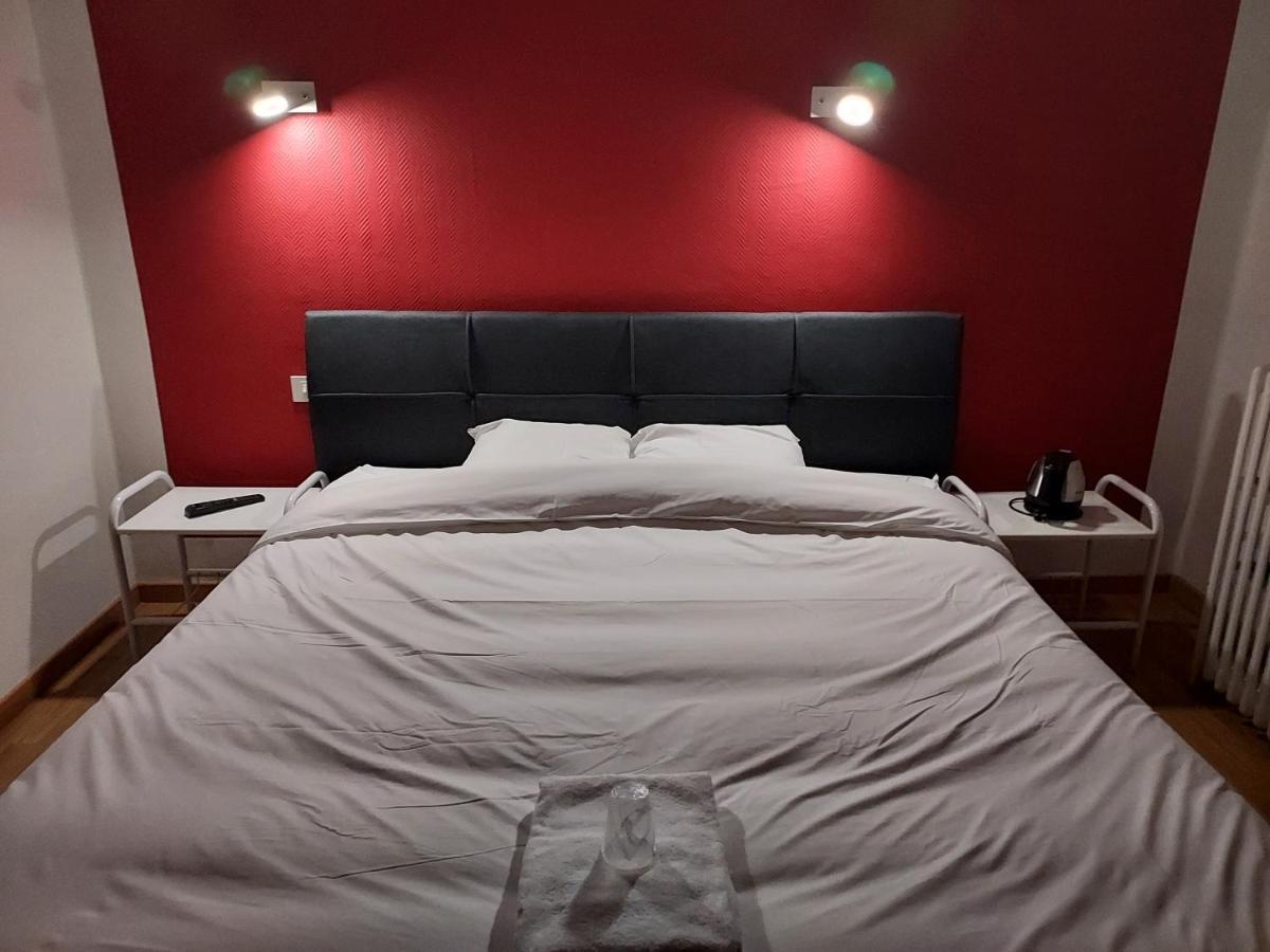 Hotel Le Comtois Saone Buitenkant foto