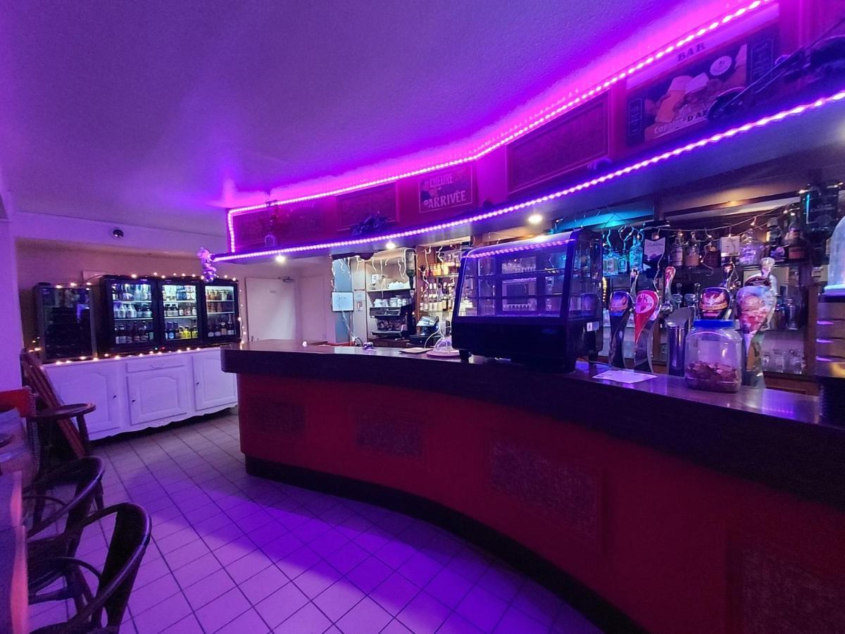 Hotel Le Comtois Saone Buitenkant foto